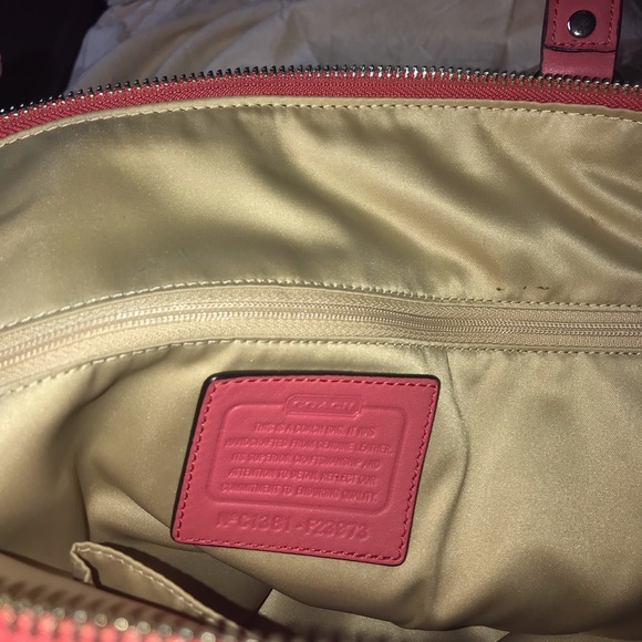 Coach Salmon Handbag - Picture 5 of 6